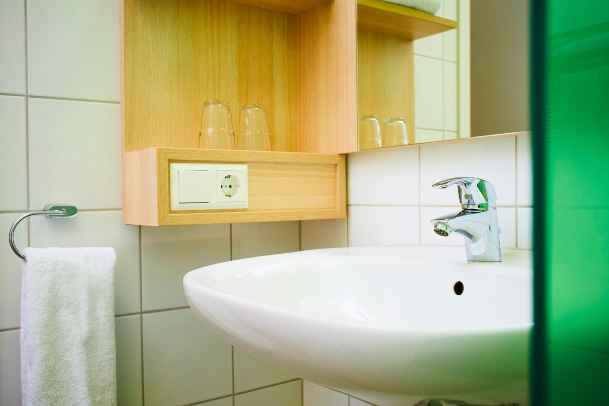 Gaestehaus Im Lwh Линген Екстериор снимка
